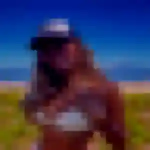 Rencontre Mylene, 20 ans à Saint-Pierre en privé