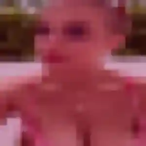 Sandrine (21 ans) à Saint-Rémy attend une rencontre ce soir
