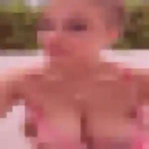 Photo privée de Azalee, 35 ans à Saint-Xandre - plan discret