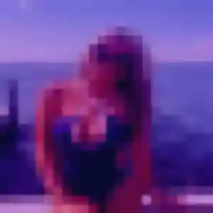 Martine, 21 ans, dispo pour rencontre adulte à Sainte-Marie