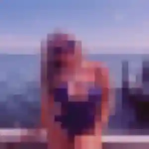 Contacte Ibtissam, 22 ans à Val de Briey en privé