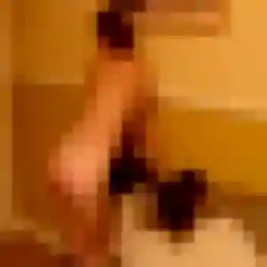 Photo de Bertille à Vallet (19 ans) - rencontre adulte anonyme