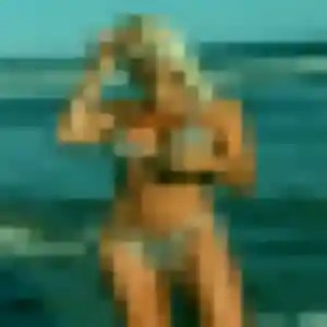 Nadine, 24 ans, en ligne à Versailles pour une rencontre coquine