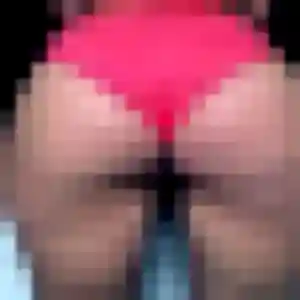 Yvonne, fille de 33 ans cherche rencontre adulte à Villars