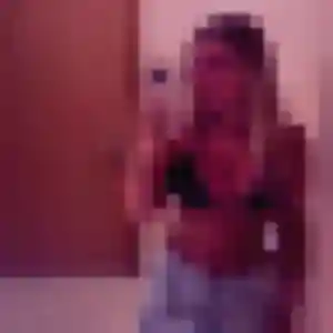 Flavia (30 ans) à Villefontaine cherche une rencontre ce soir